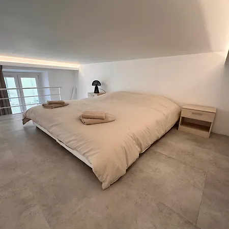 Superbe 500m Du Palais Appartamento *